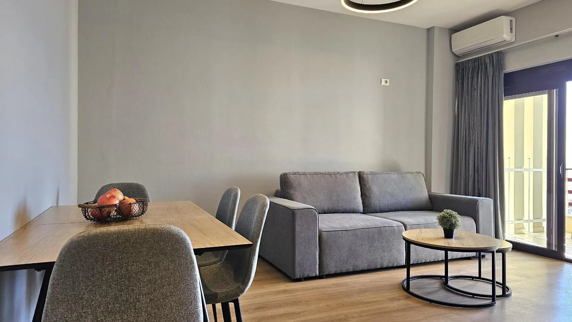 Chris Apartment Saranda Albania